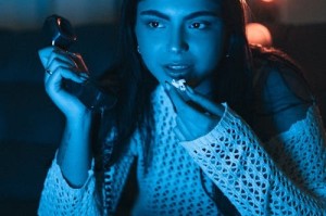 女子健身把腿部的肌肉练拉丝了，这是肌肉撕裂吗？医生解答