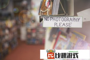 宝宝抬起来自己动好不好？过早干预可能影响脊柱发育