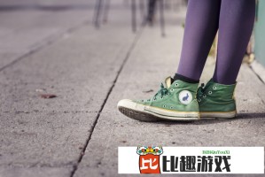 何运晨自比牛马打工人，年轻人如何摆脱职场困境