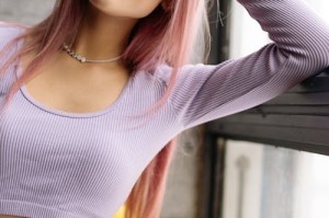 《老人船上弄雨荷》第集精彩解析：剧情高潮迭起，角色命运逐渐明晰