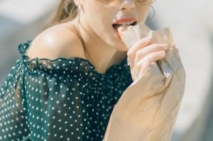 全炫茂BoA醉酒直播失控？网友疯狂截图表情包