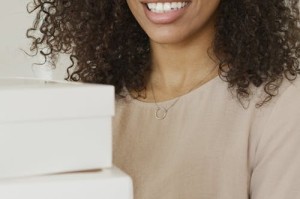 玉女包玉婷与富豪男友恋情曝光，甜蜜互动羡煞旁人
