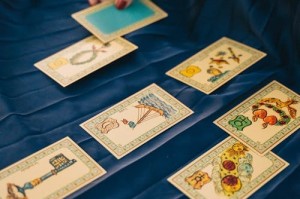 张本解读藏海传的独特视角：与其他学者相比有何不同