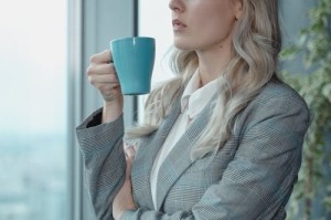 AU.黄金是什么意思？纯度、价格与选购技巧