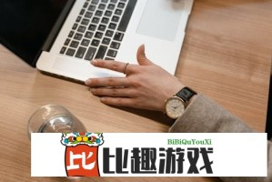 柯淳那双眼看酸奶都深情 网友：这眼神太犯规了